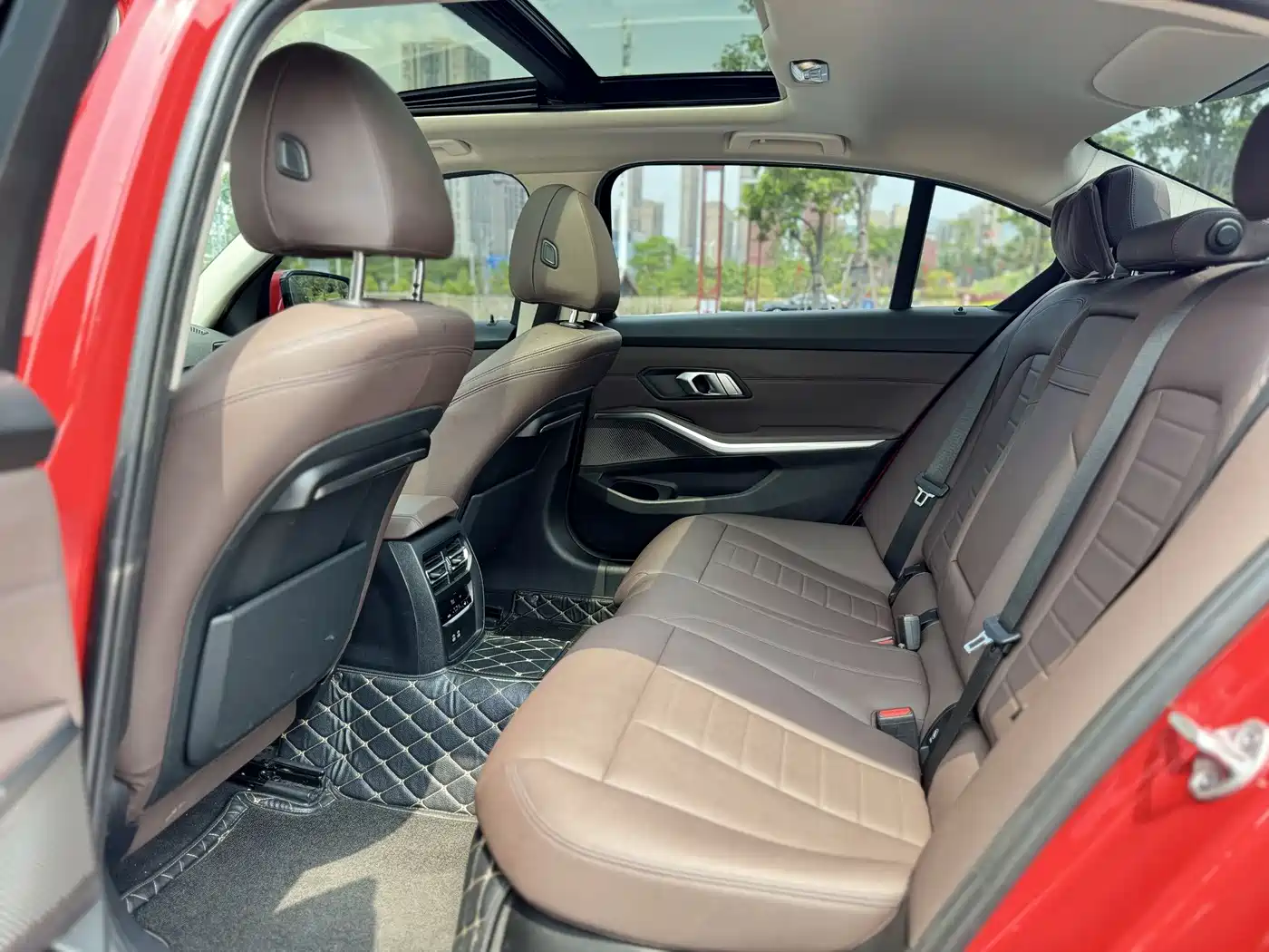 BMW 3 Series 2020 320Li M Sport Package фото 10