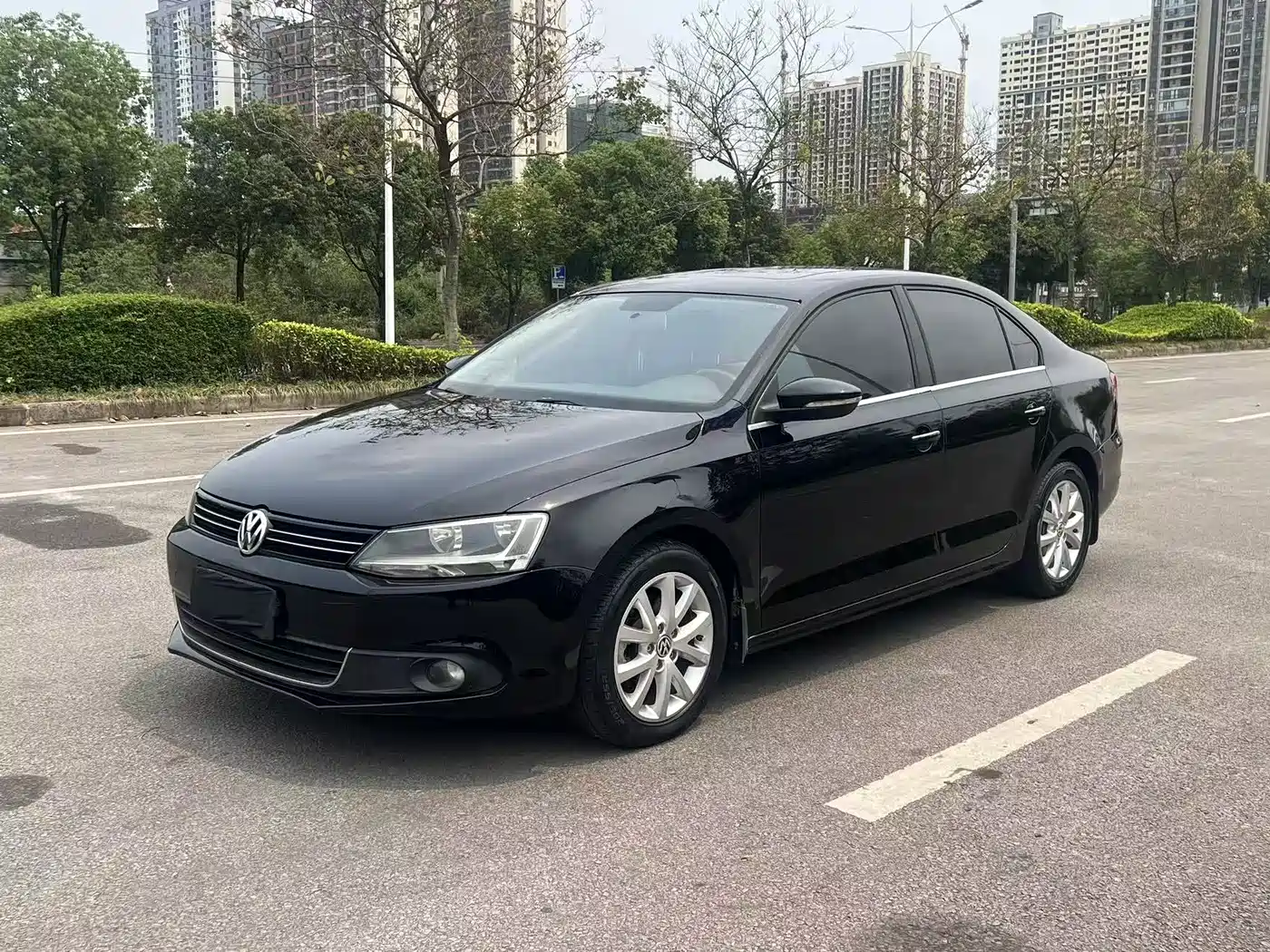 Volkswagen Sagitar 2012 1.6L Automatic Comfort Type