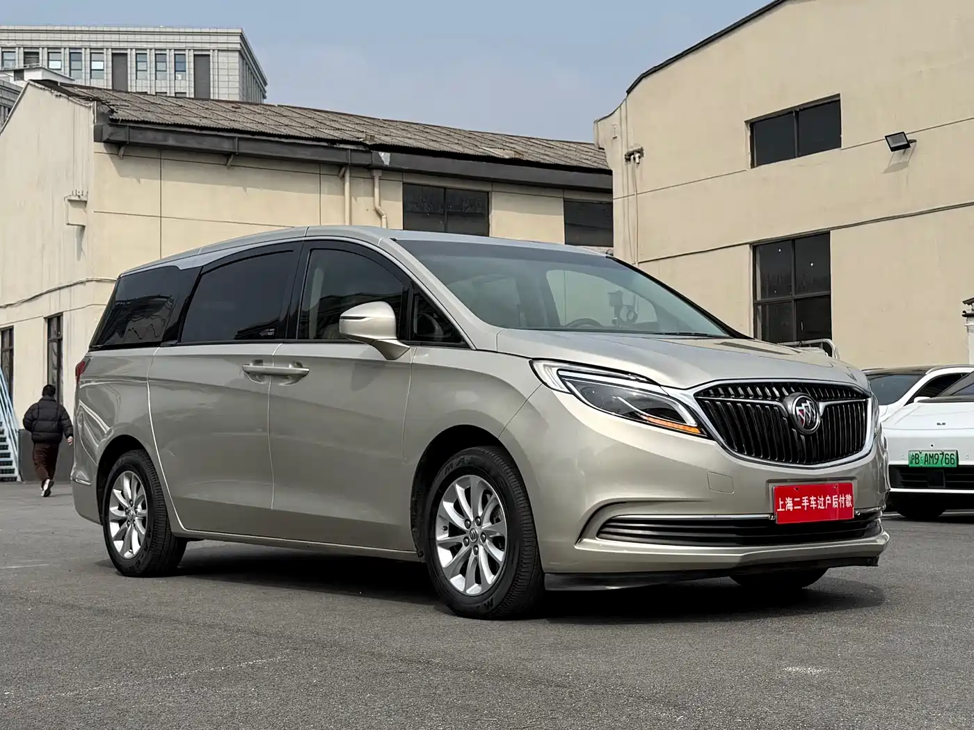 Buick GL8 2018 ES 28T Comfort Type China VI фото 3