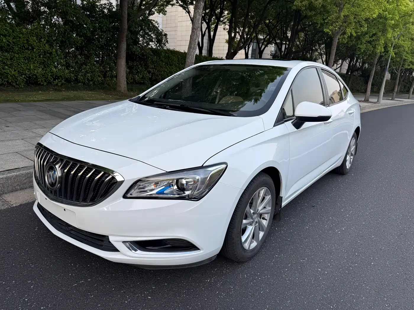Buick Verano 2015 Sedan 15S Automatic Leading фото 2