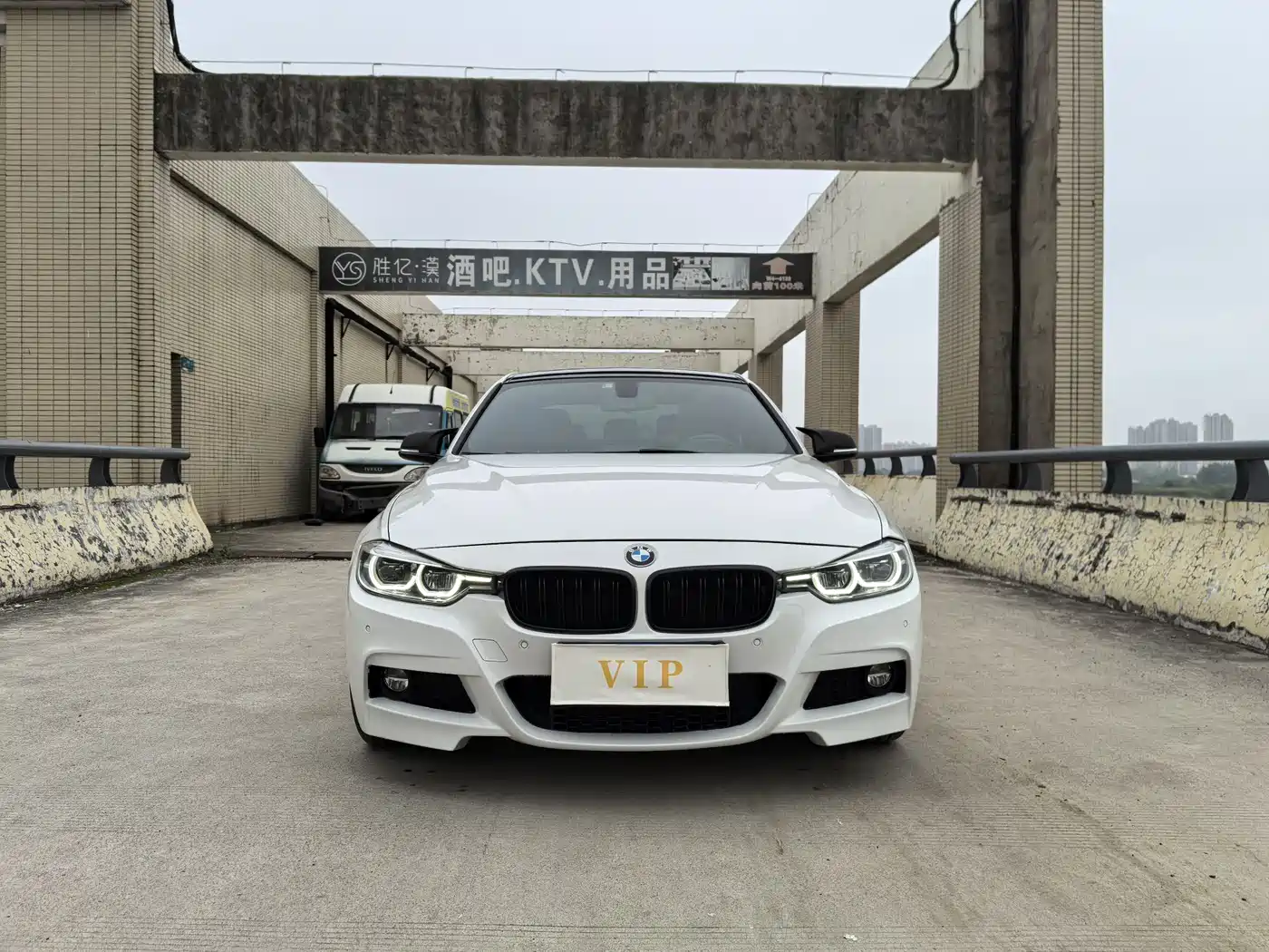 BMW 3 Series 2018 320i M Sport Package фото 39