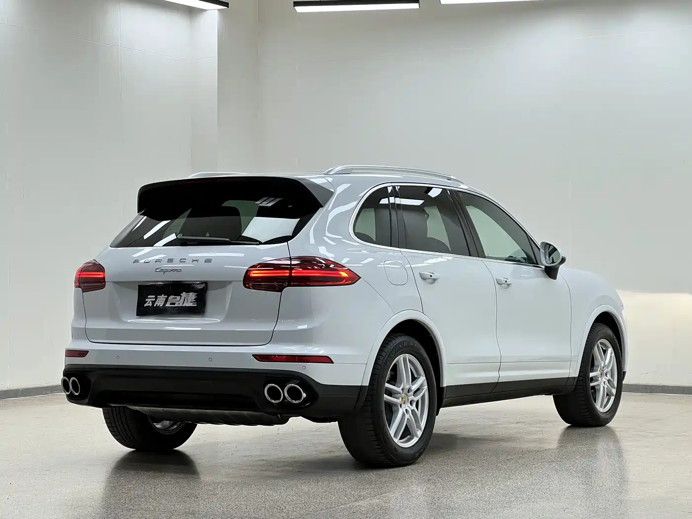 Porsche Cayenne 2016 Cayenne Platinum Edition 3.0T фото 6
