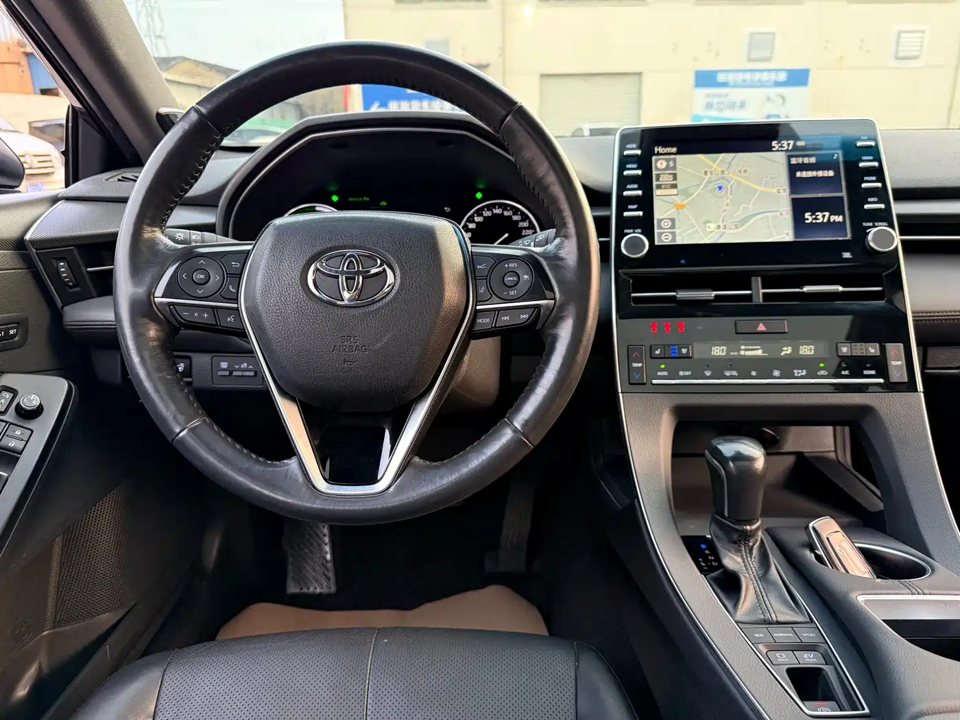 Toyota Avalon 2019 Hybrid 2.5L Limited Flagship Edition China VI фото 28