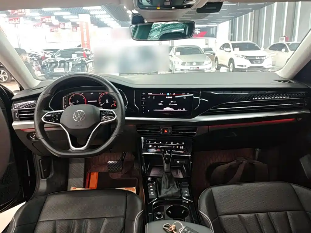 Фото 10 - Volkswagen Passat