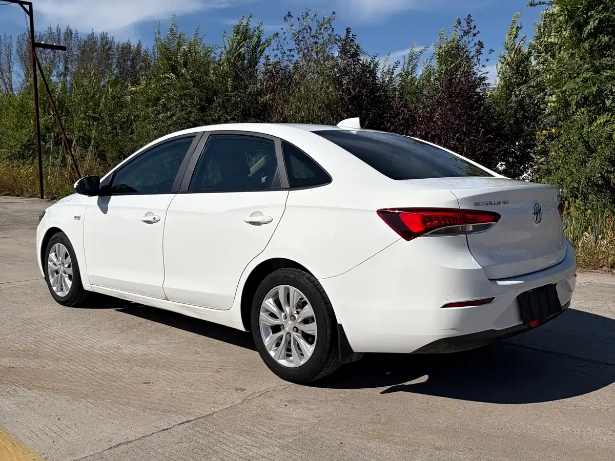 Фото 9 - Buick Excelle