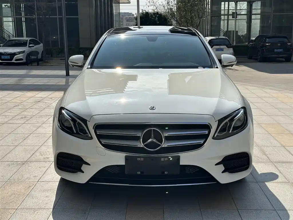 Mercedes-Benz E-Class 2019 E 300 L Sport Fashion фото 4