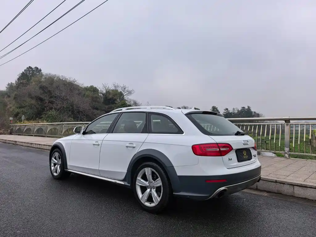 Audi A4 (Import) 2016 2014 40 TFSI allroad quattro plus