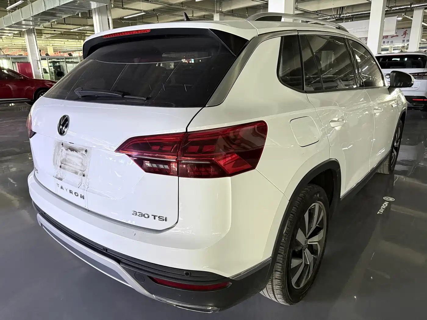 Volkswagen Tayron 2022 330TSI 2WD Luxury Smart Connect Plus фото 18