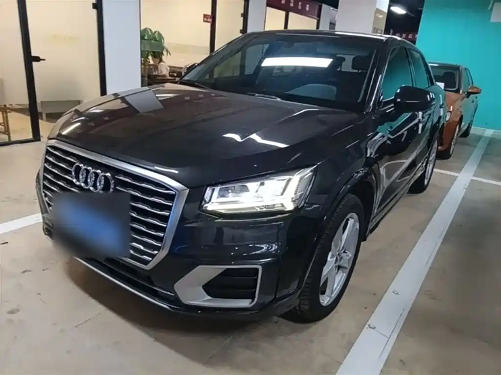 Audi Q2L 2020 35 TFSI Fashion Elegance Model