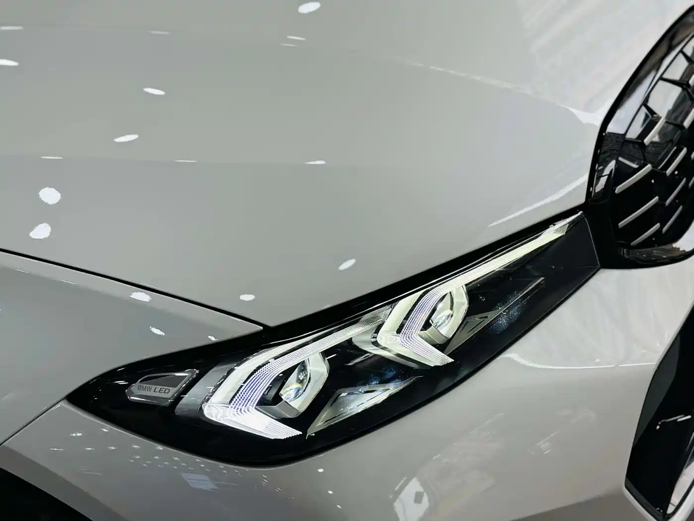 BMW 3 Series 2023 325Li M Sport Black Night Package фото 11