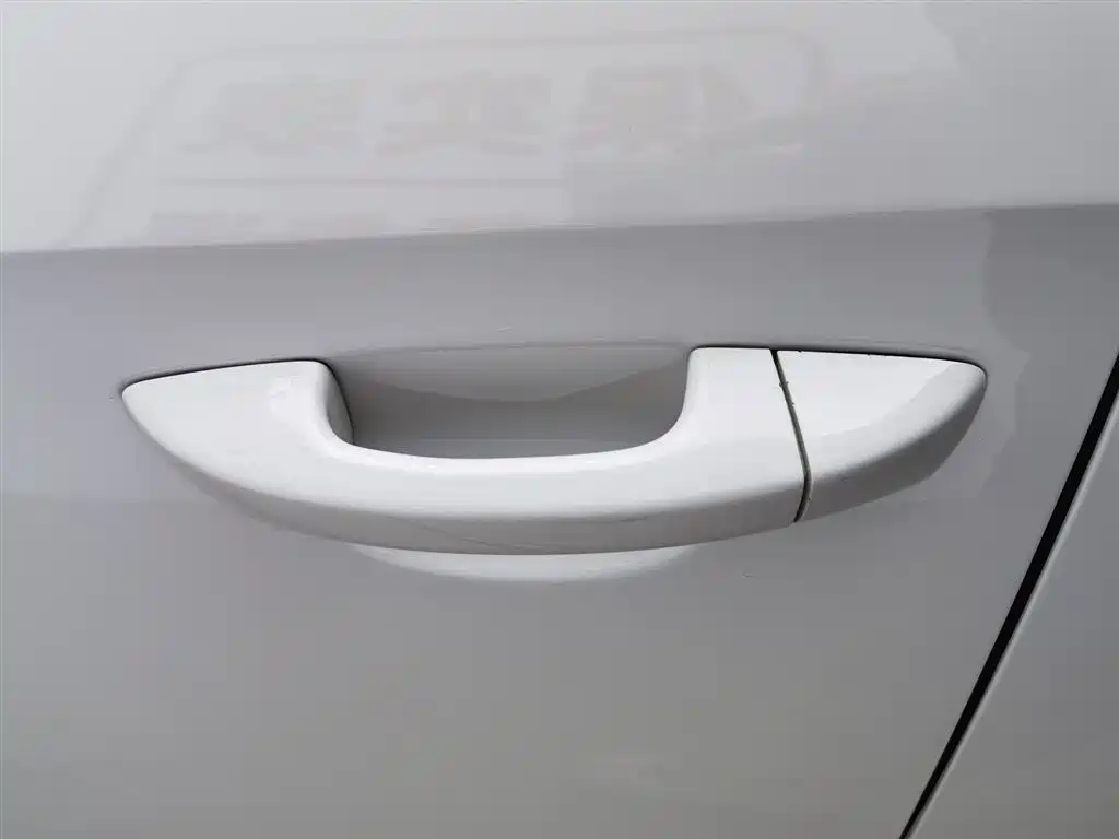 Volkswagen Lavida Tour 2017 180TSI DSG Comfort Edition фото 18