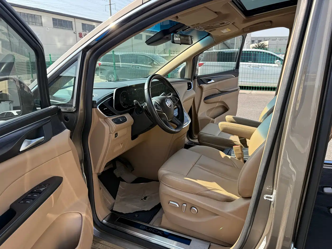 Buick GL8 2020 Model ES Landglory 653T Luxury фото 14