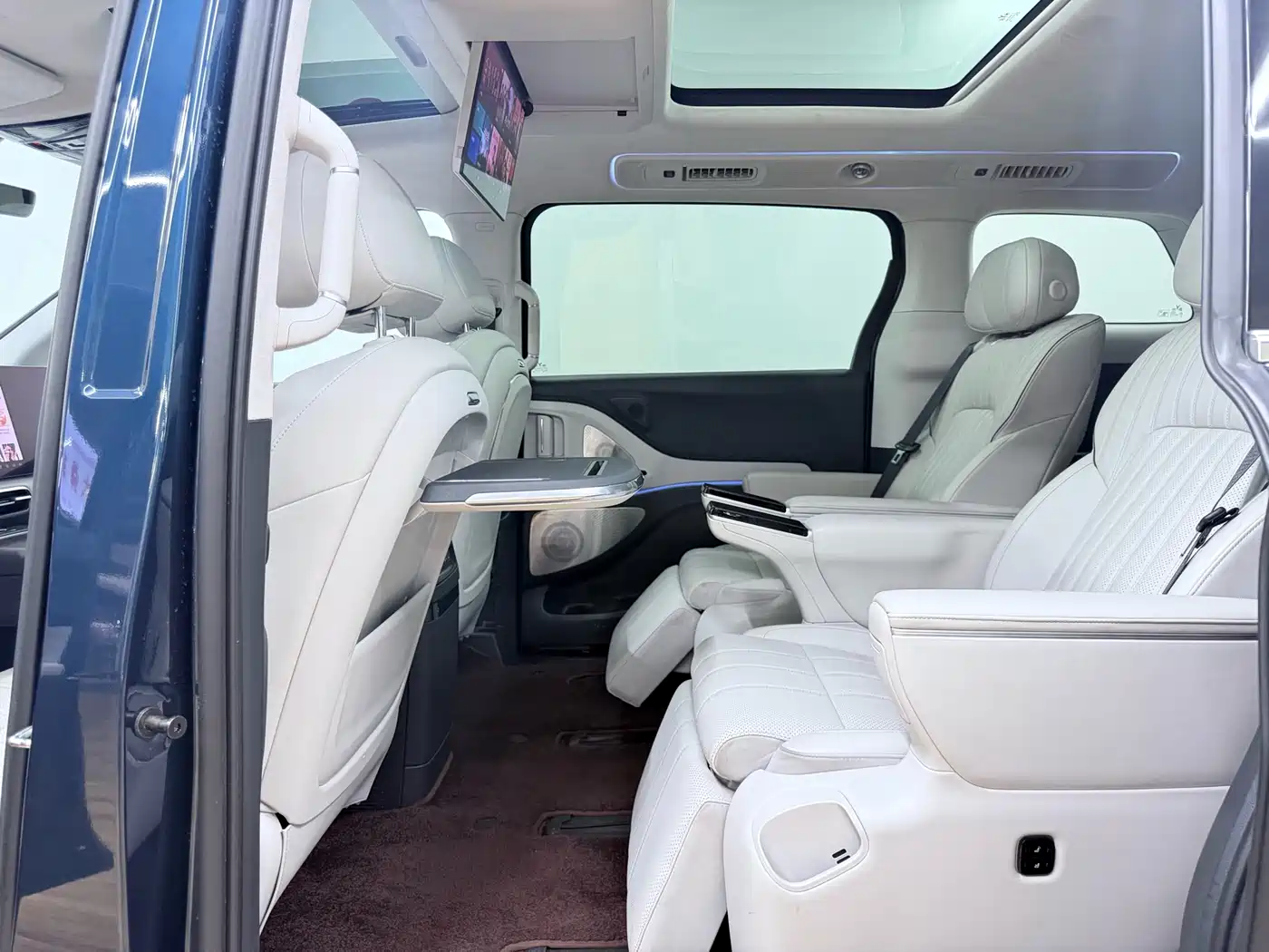 Voyah Auto Voyah Dreamer 2025 PHEV AWD Flagship Kunpeng Edition фото 25