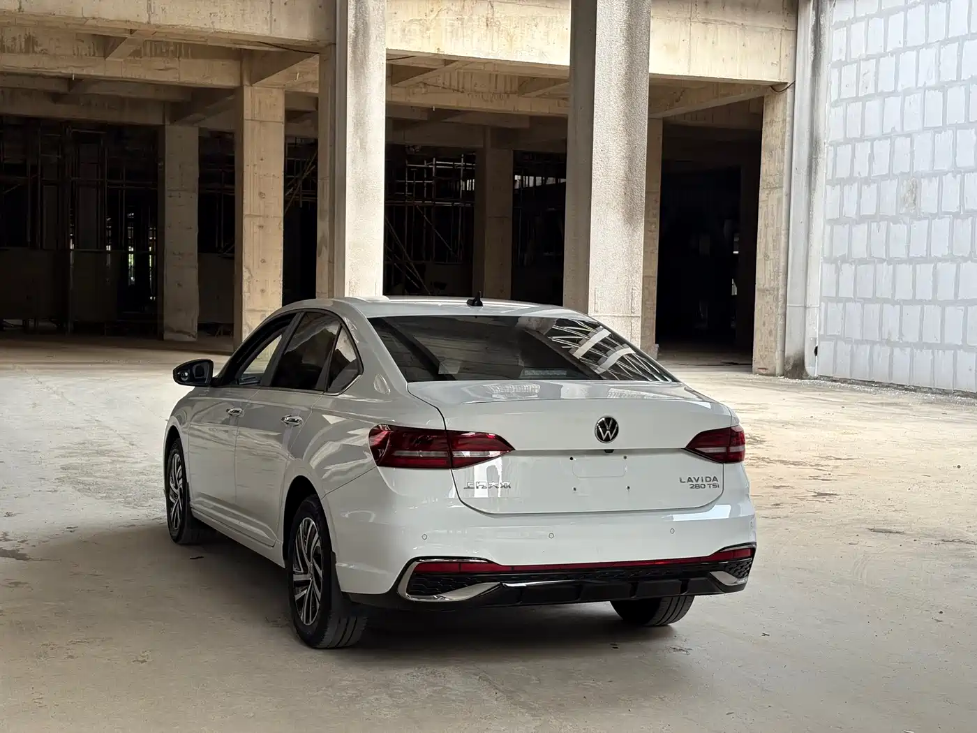 Volkswagen Lavida 2023 280TSI DSG Starlight Comfort Edition фото 15
