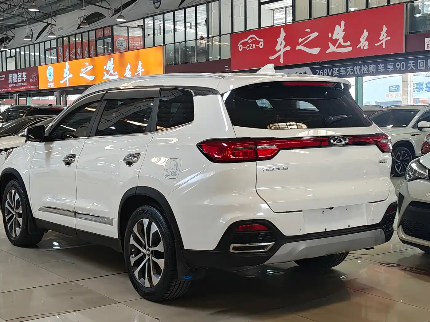 Фото 3 - Chery Tiggo 8