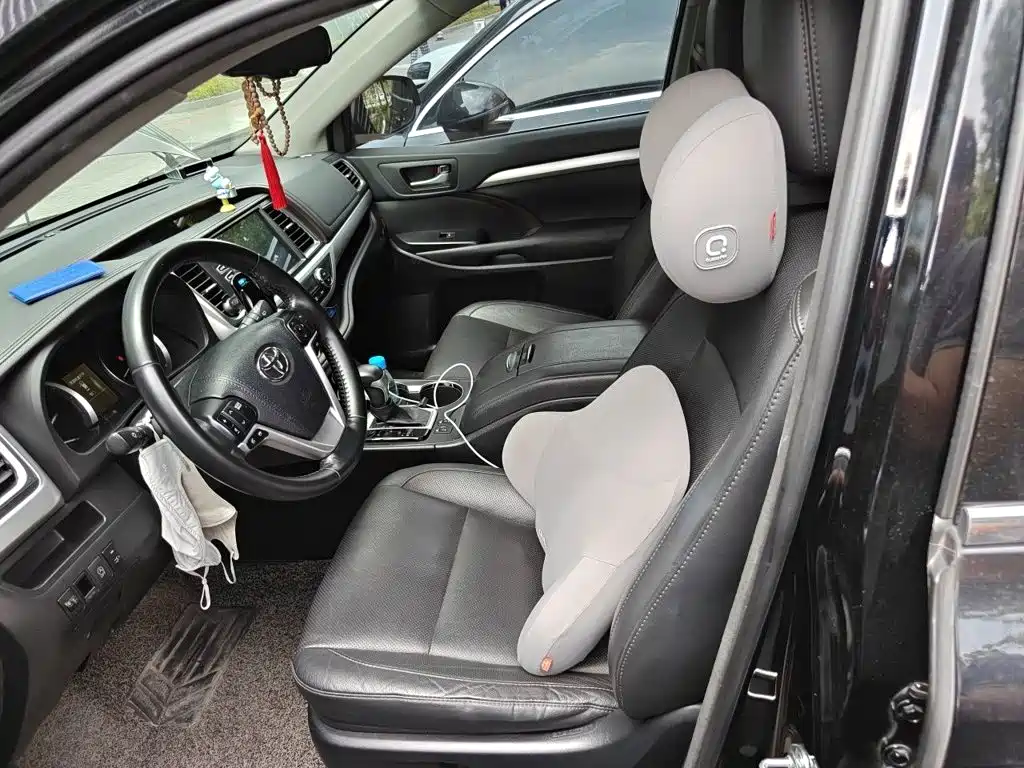 صورة 11 - Toyota Highlander