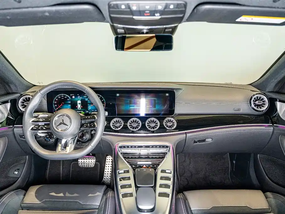 MERCEDES-BENZ AMG GT