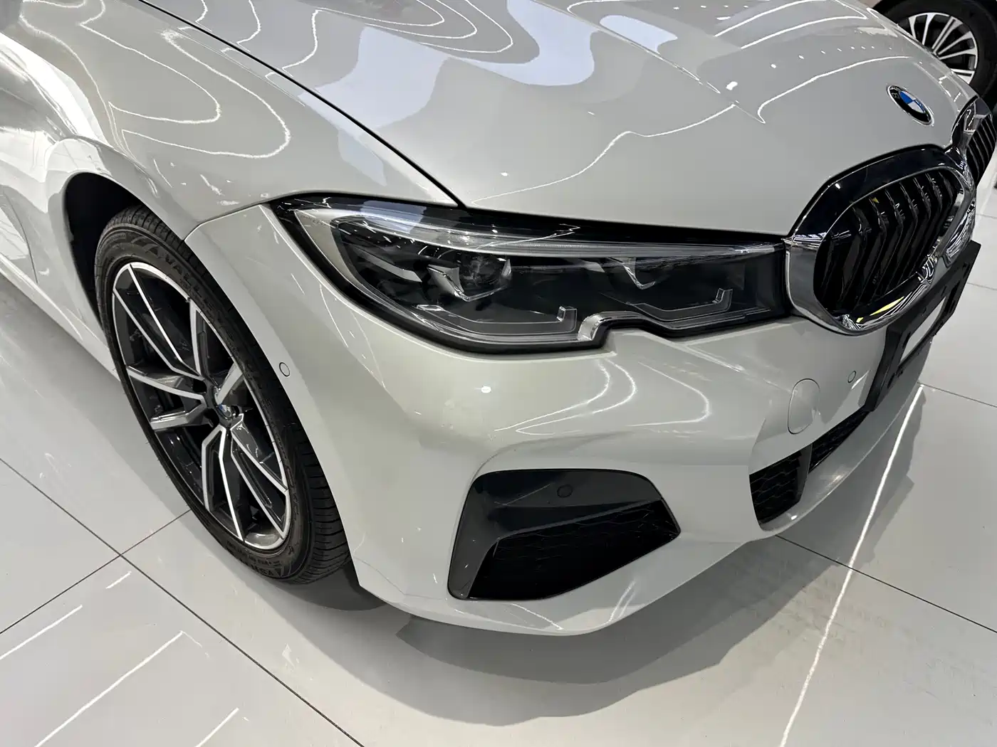 BMW 3 Series 2021 320Li M Sport Package фото 5