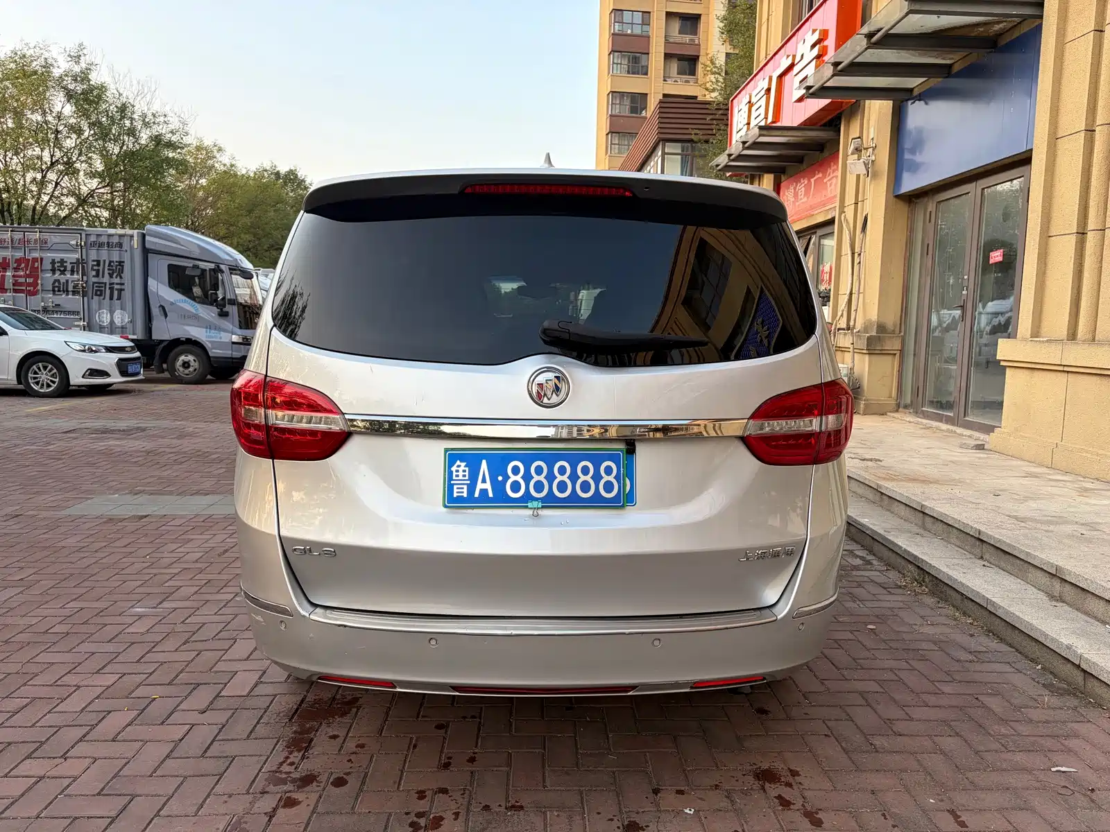 Фото 5 - Buick GL8
