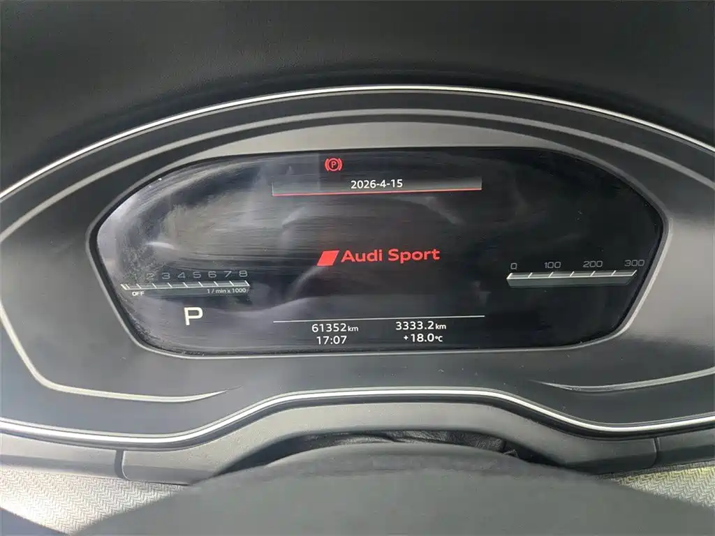 AUDI Q5L SPORTBACK