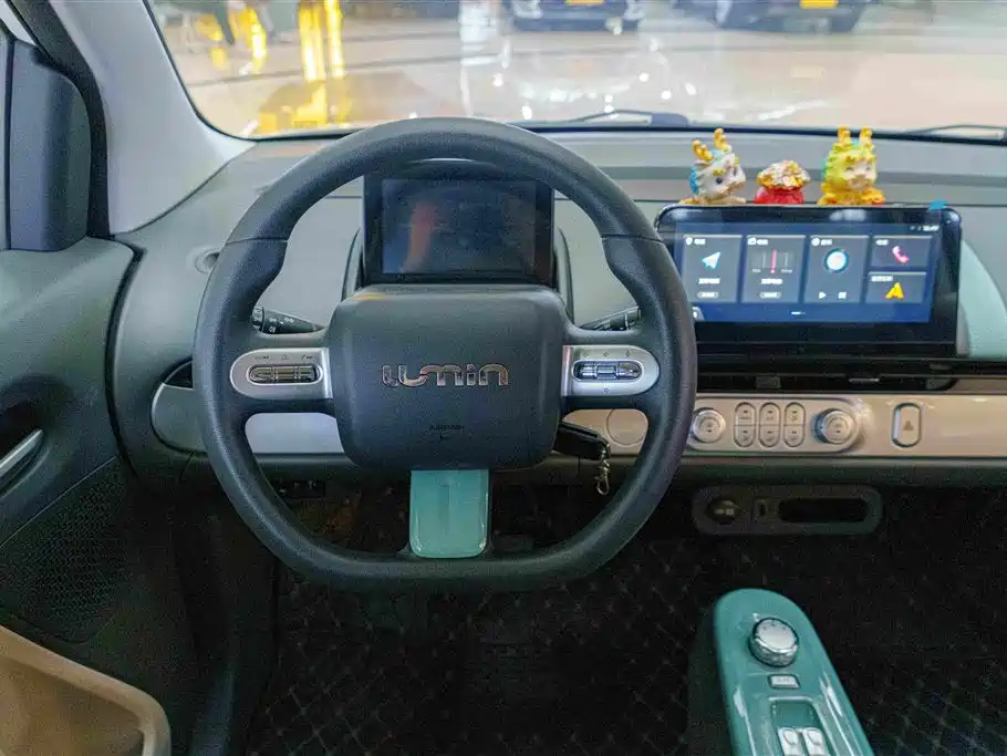 Фото 9 - Changan Lumin