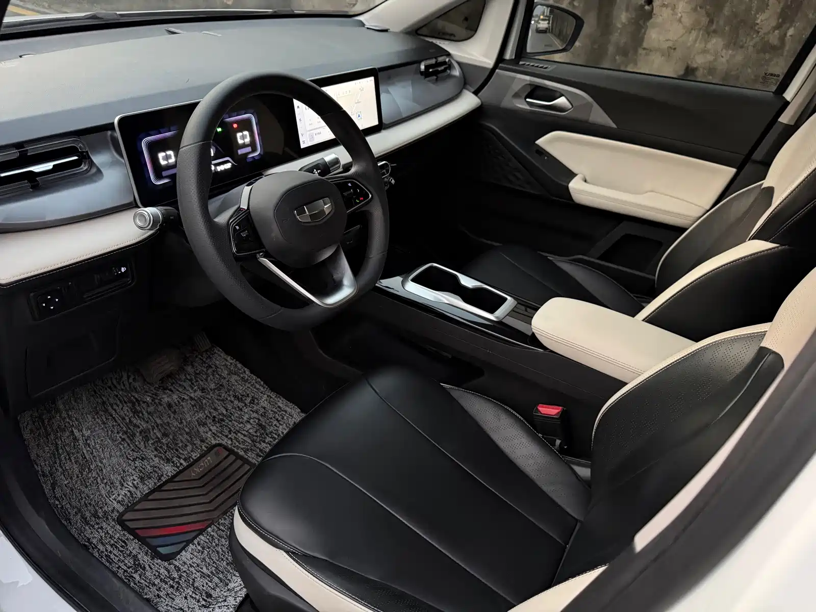 Фото 8 - Geely Geometry E Firefly