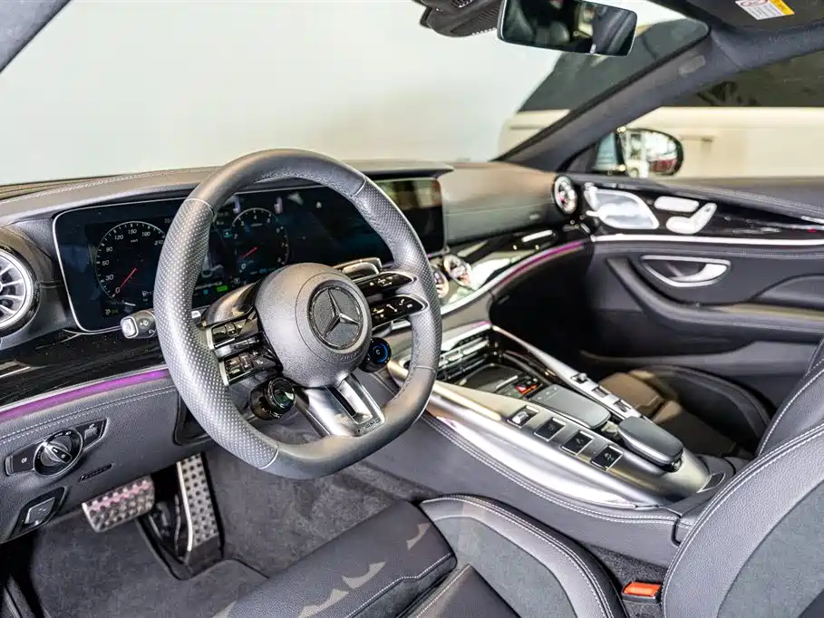 MERCEDES-BENZ AMG GT