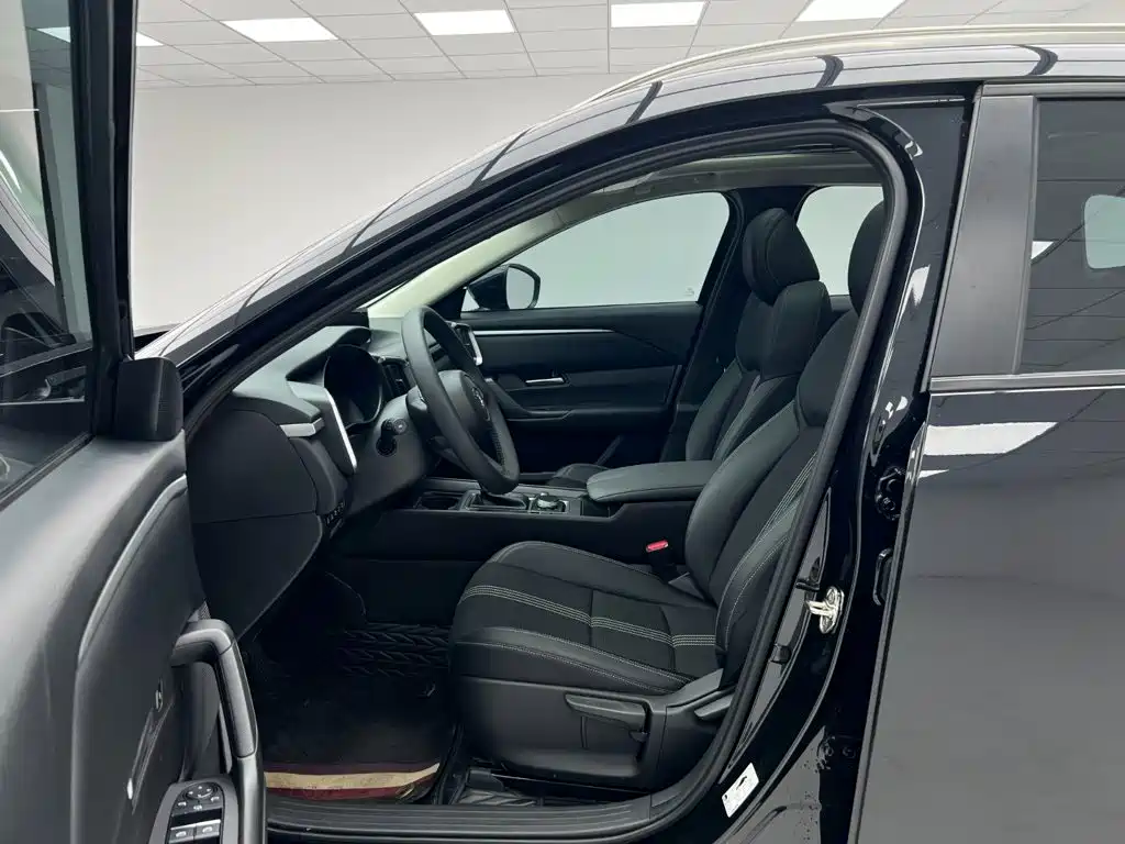 Фото 15 - Mazda CX-50