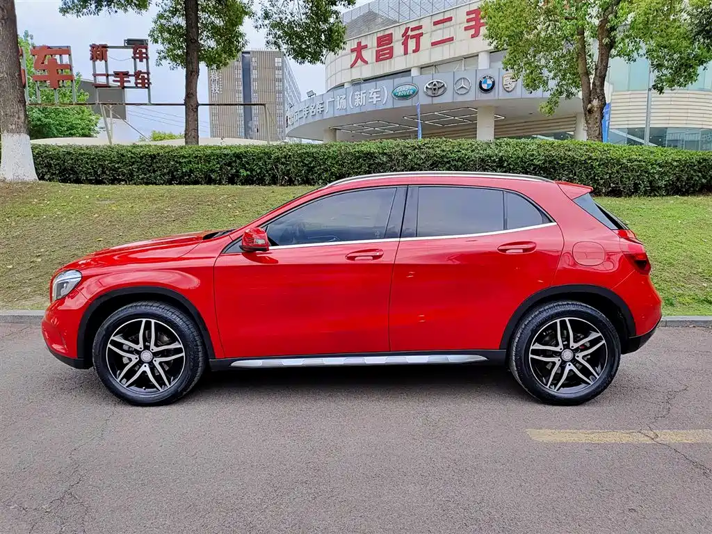 Mercedes-Benz GLA 2015 GLA 200 Fashion фото 3