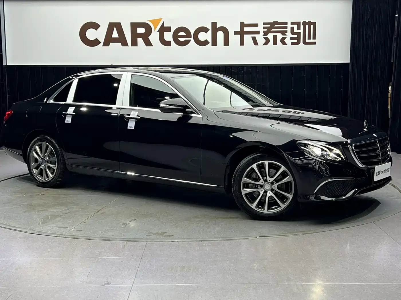 Mercedes-Benz E-Class 2017 E 200 L 4MATIC фото 3