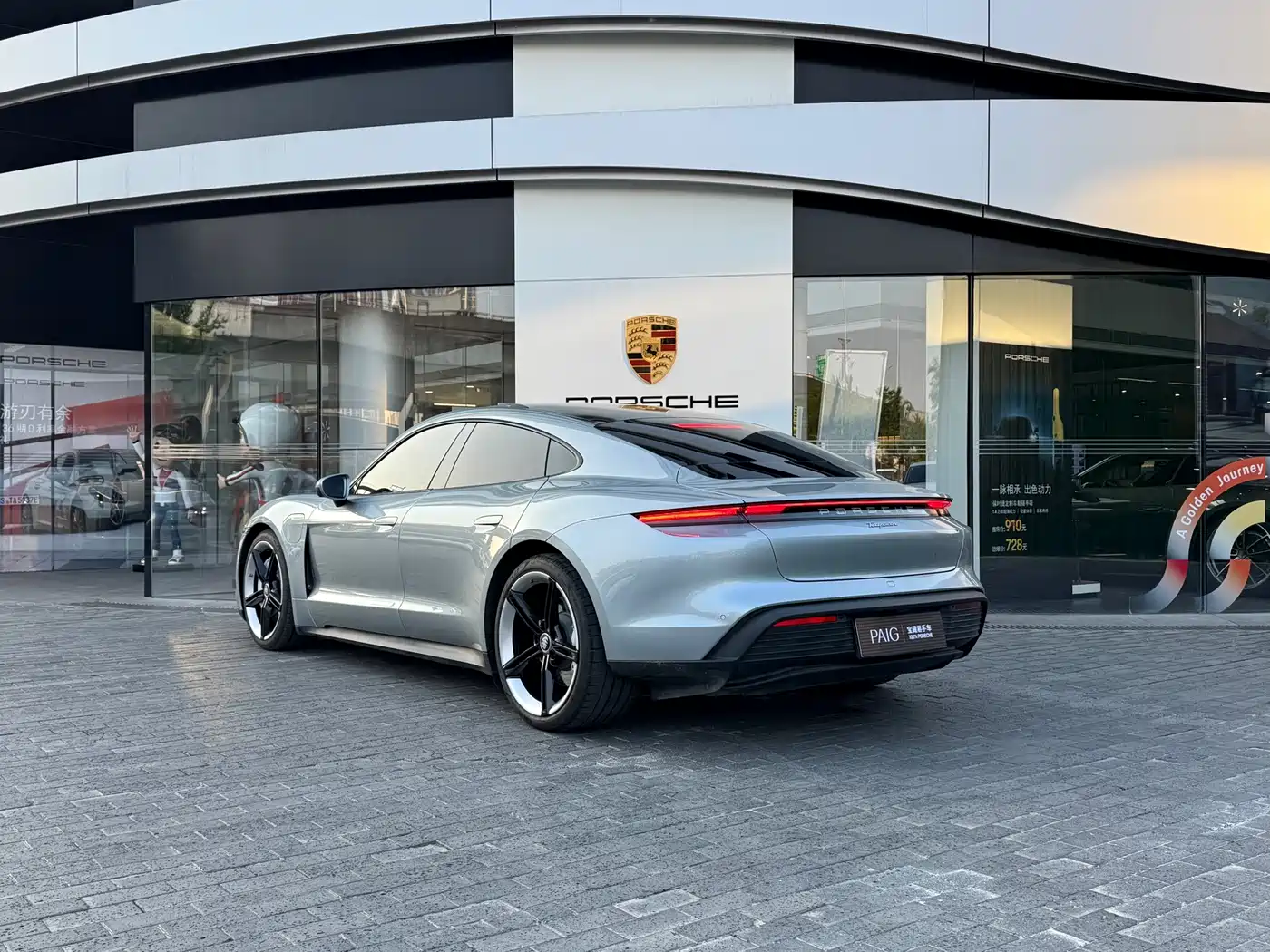 Porsche Taycan 2022 Taycan фото 8