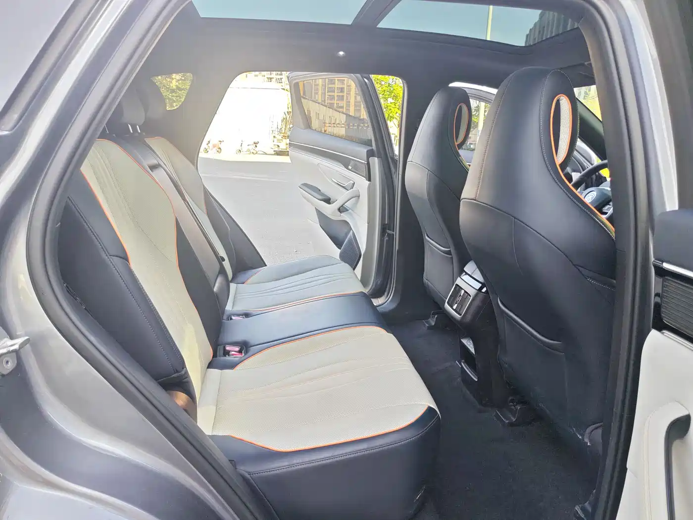 BYD Song PLUS PHEV 2021 EV Flagship фото 12