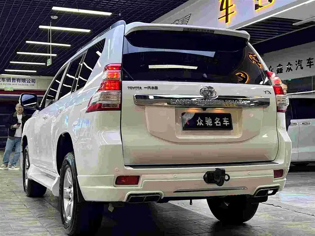 Toyota Prado 2015 2.7L Automatic Standard фото 9