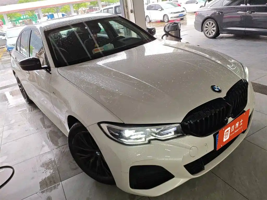 BMW 3 Series 2020 Facelift 325i M Sport Night Edition фото 2