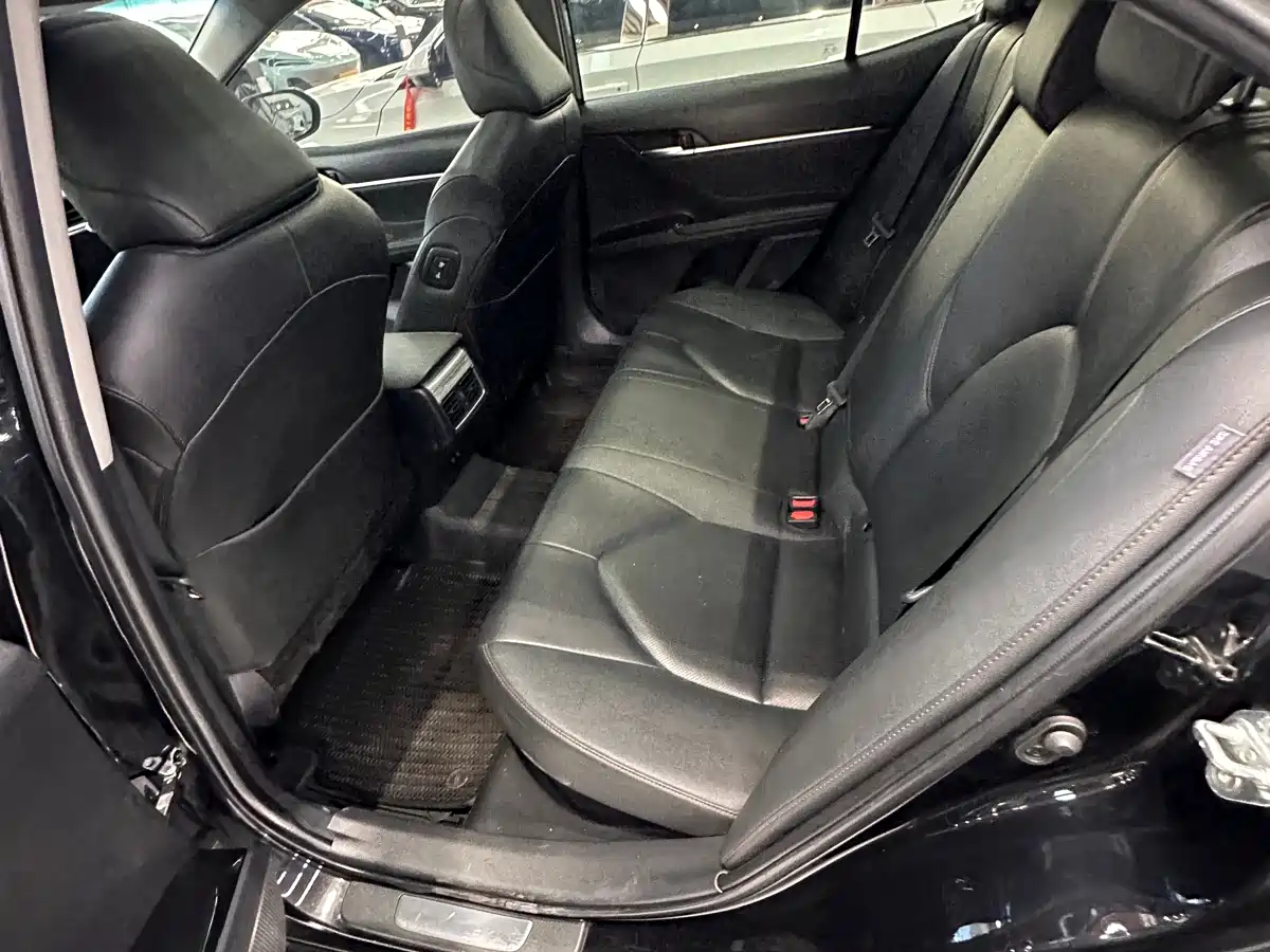 Toyota Camry 2019 Facelift Hybrid 2.5HG Luxury Edition фото 9