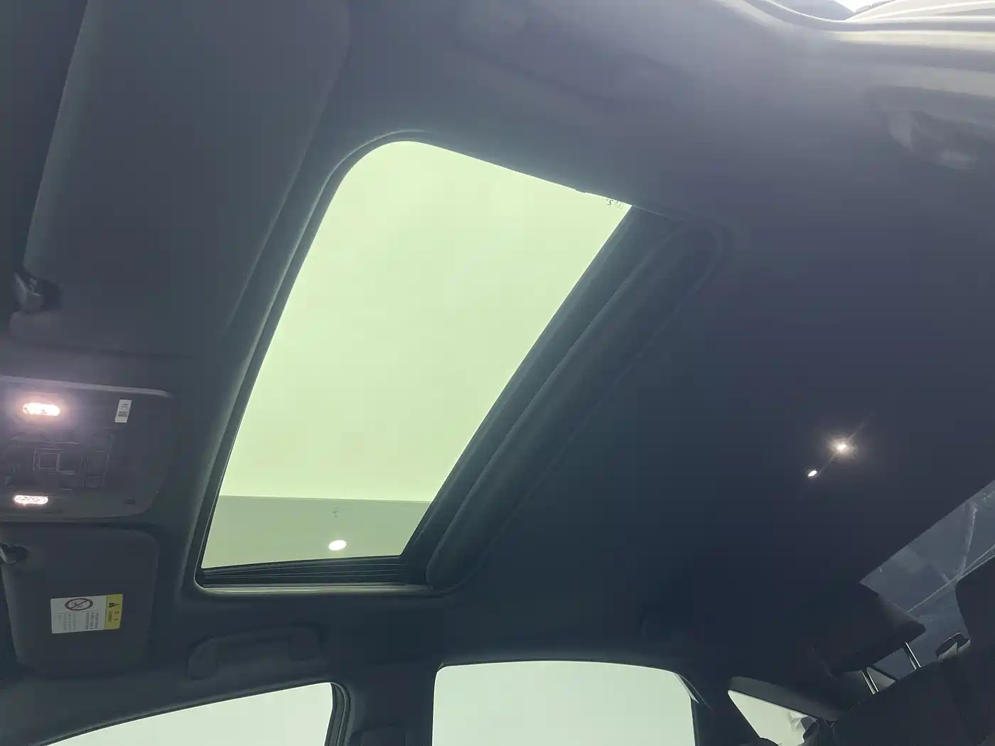 Toyota Avalon 2023 2.0L Premium Selection фото 15