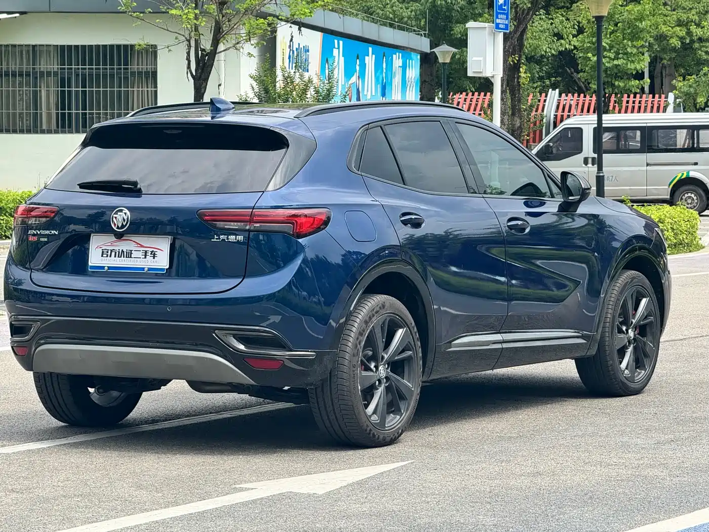 Фото 7 - Buick Envision S