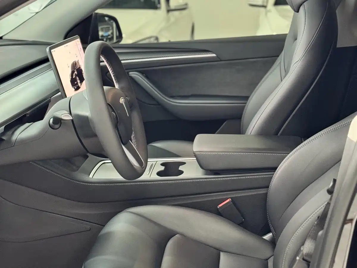 Фото 5 - Tesla Model Y