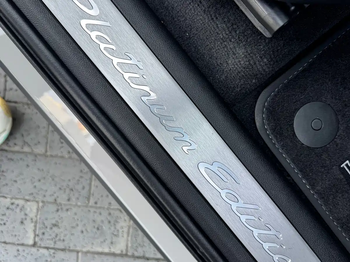 Porsche Cayenne New Energy 2023 Cayenne E-Hybrid 2.0T фото 9