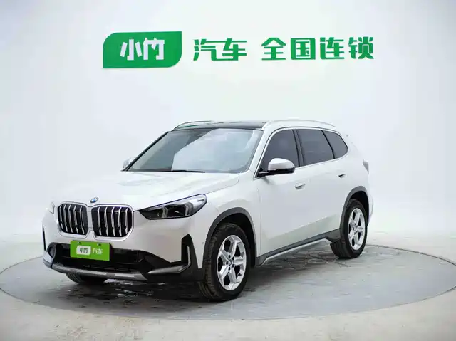 BMW X1 sDrive20Li, X Дизайн-пакет