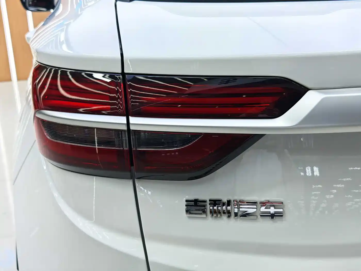 GEELY AUTOMOBILE BINYUE