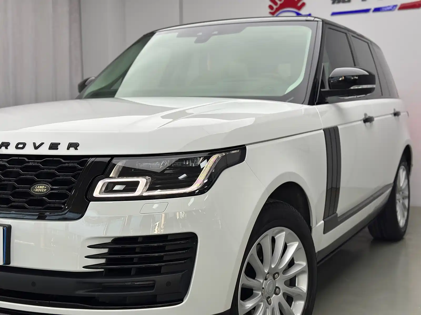 Фото 2 - Land Rover Range Rover