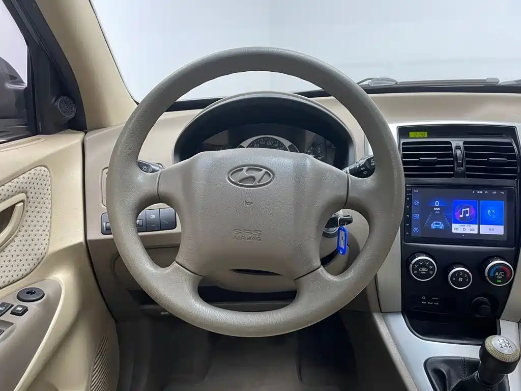 Hyundai Tucson 2015 2013 2.0L Manual 2WD Fashion