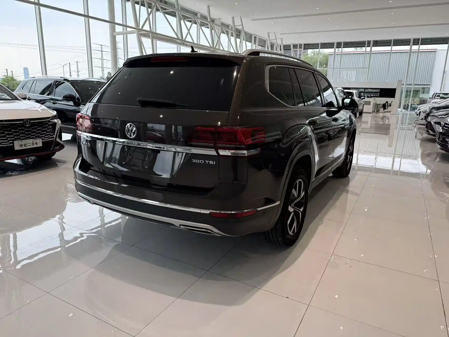 Фото 9 - Volkswagen Teramont