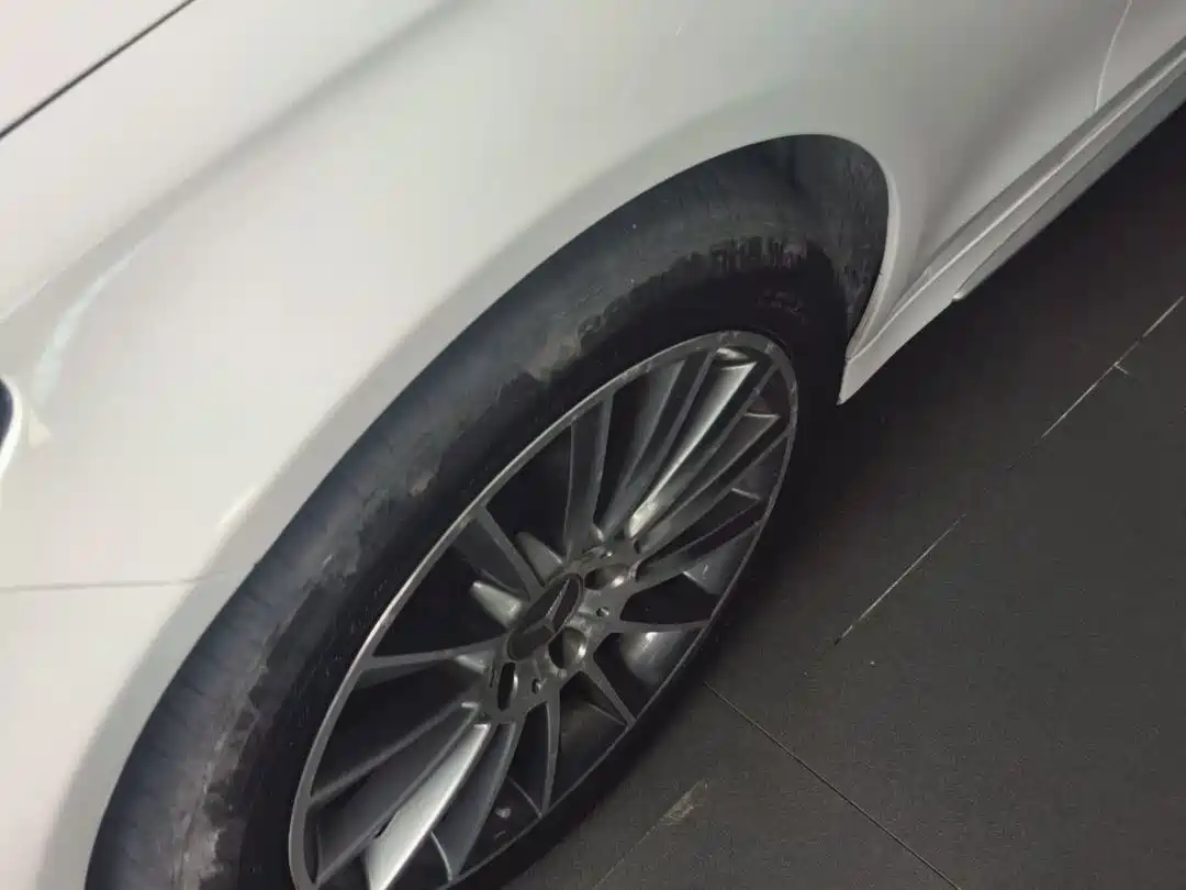 Mercedes-Benz C-Class 2015 Facelift C 200 L Sport фото 10