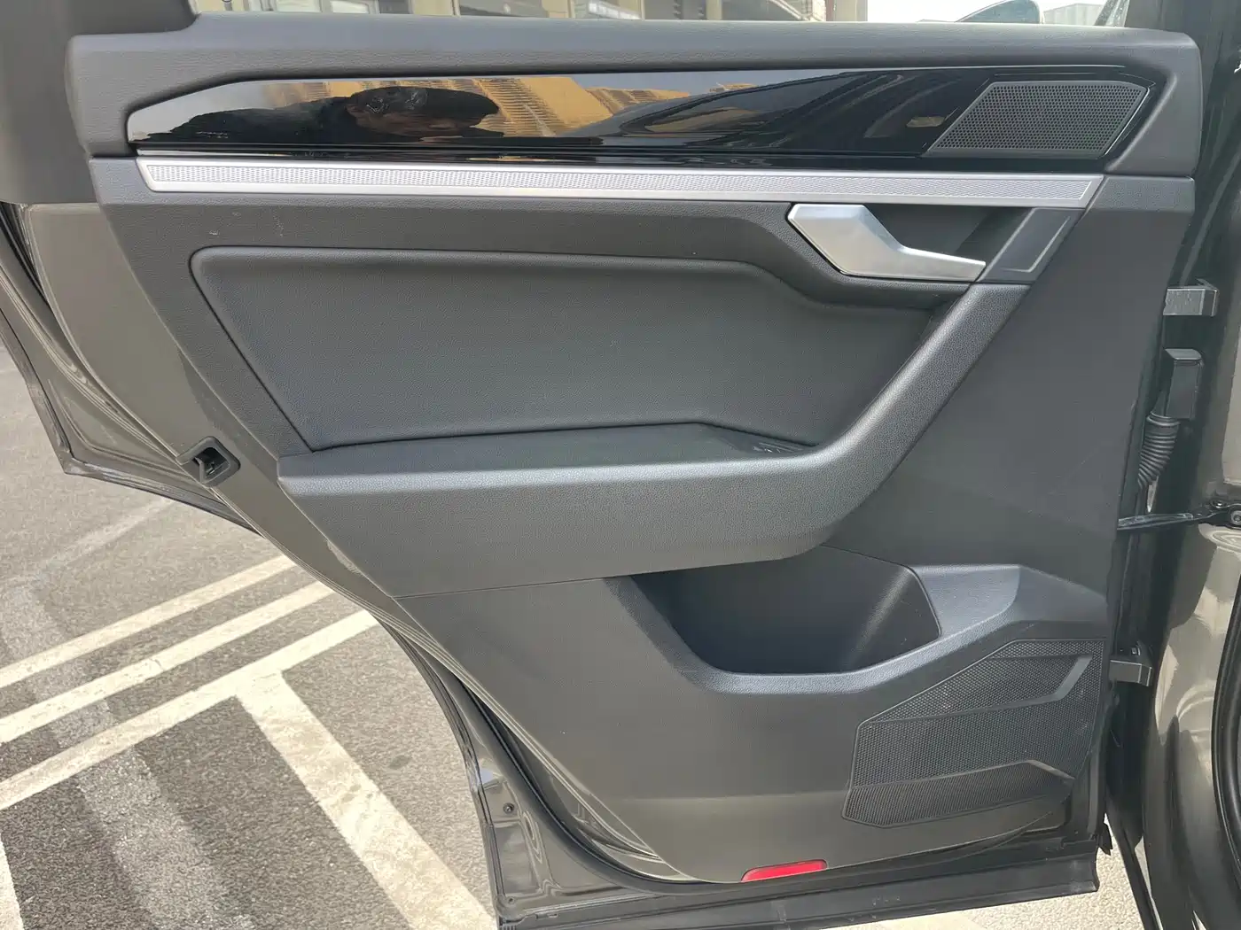 Volkswagen Touareg 2019 2.0TSI Pilot Edition China VI фото 24
