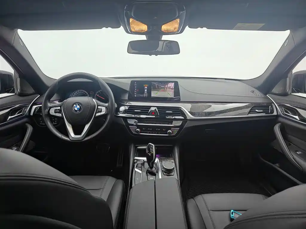 BMW 5 Series 2018 525Li M Sport Package фото 19