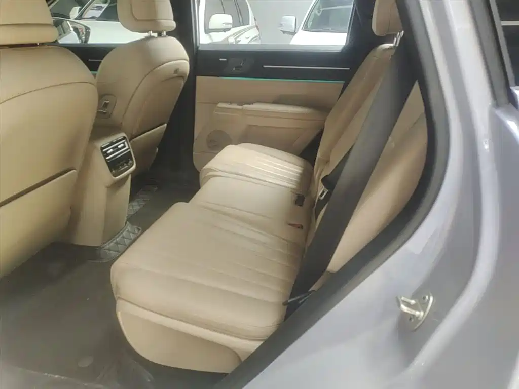Jetour Shanhai L7 PLUS 2025 2025 Base Model 7-Seater
