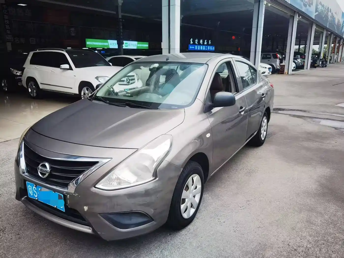 Nissan Sunny 2015 — пригон из Китая