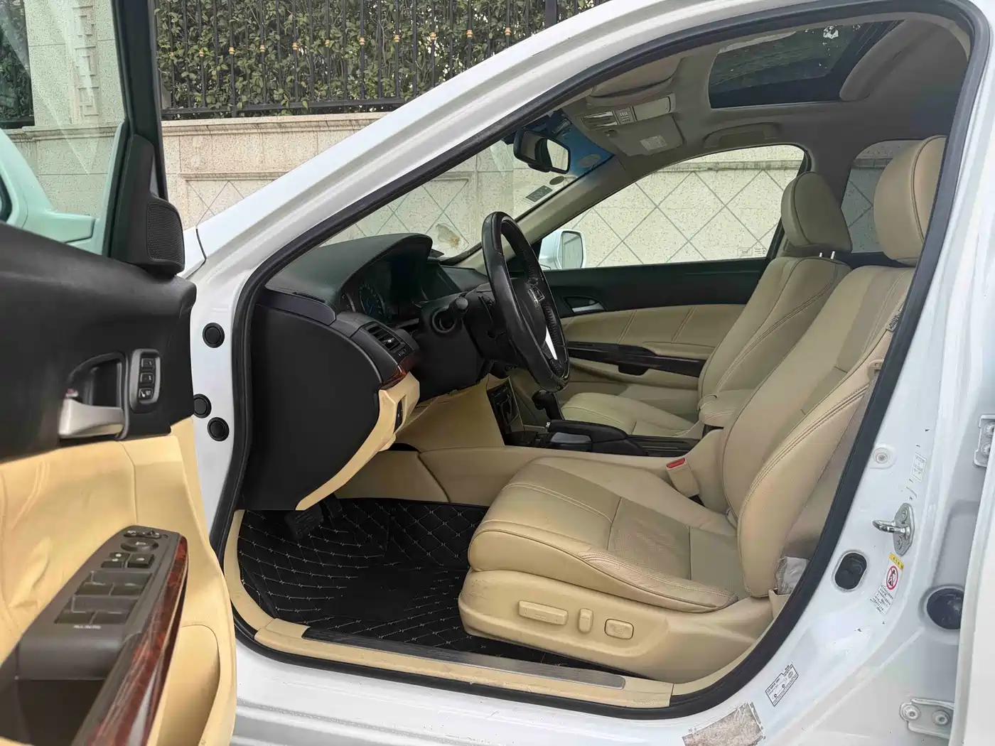 Honda Crosstour 2011 3.5L Prestige Edition фото 6